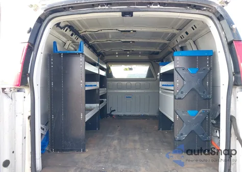 2019 Chevrolet Express 2500 Work Van из США, поврежденный, VIN 1GCWGAFP3K1358948